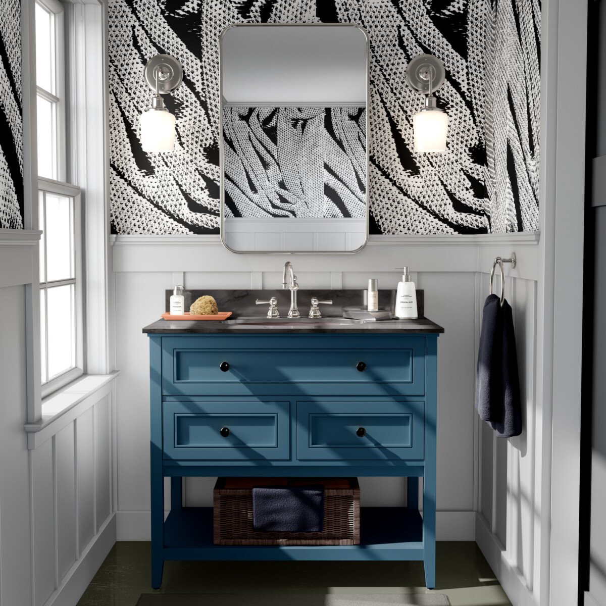 mesh_20_monochrome_ Bathroom